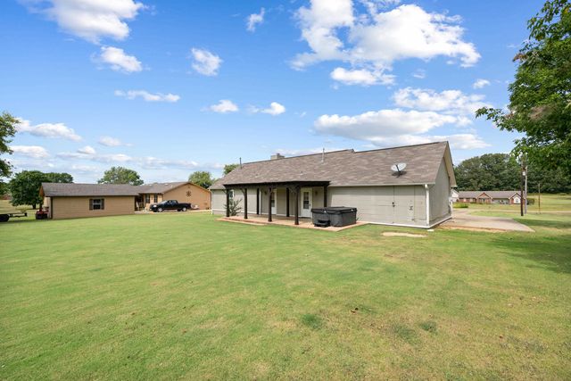 225 BRIERHEDGE RD, Covington, TN 38019