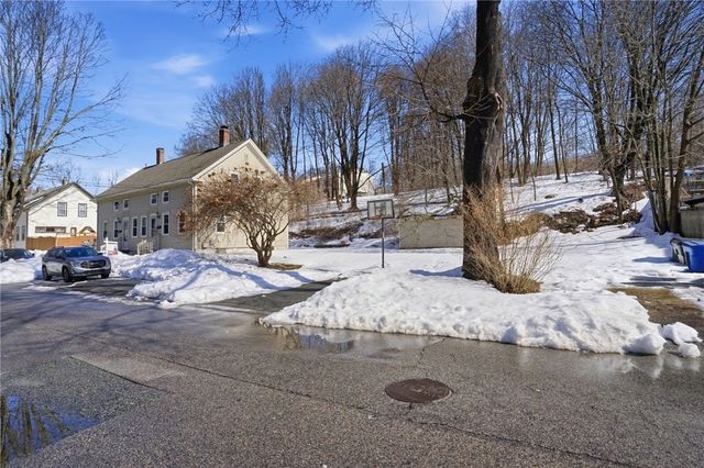 20 Mount Pleasant View Avenue, Cumberland, RI 02864