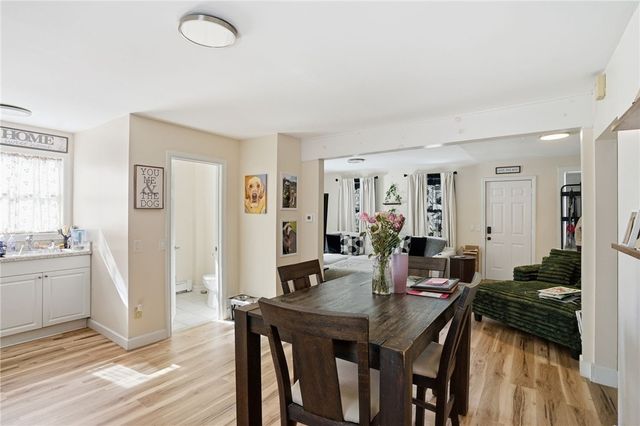 20 Mount Pleasant View Avenue, Cumberland, RI 02864