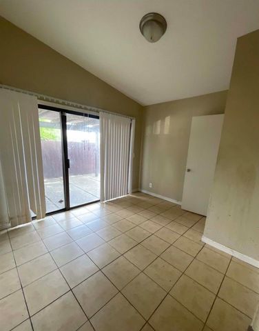 3080 Funston Dr, Sacramento, CA 95833