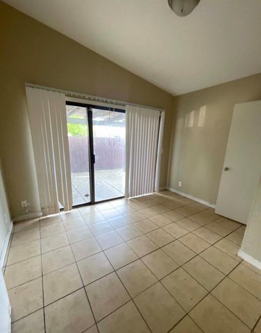 3080 Funston Dr, Sacramento, CA 95833