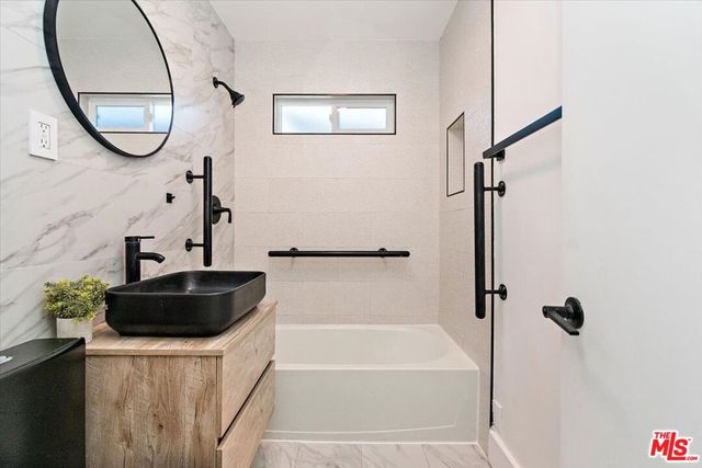 13315 Eriel Avenue, Hawthorne, CA 90250