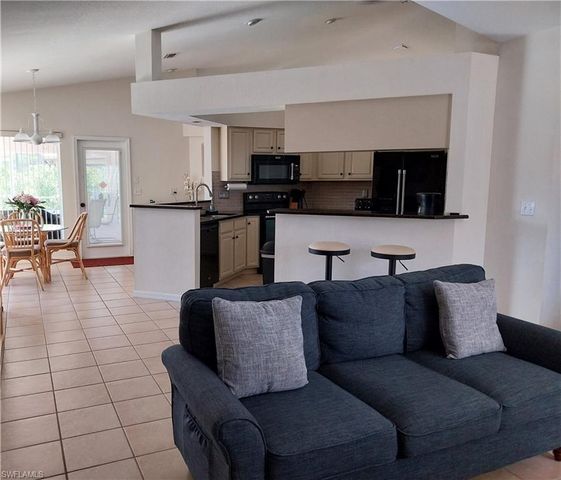 449 Dundee CT, Naples, FL 34104