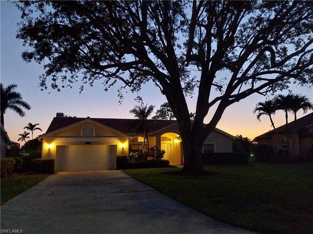 449 Dundee CT, Naples, FL 34104