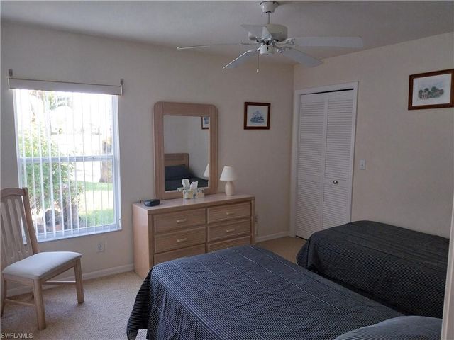 449 Dundee CT, Naples, FL 34104