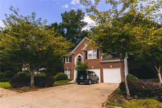1028 Deer Hollow Drive, Woodstock, GA 30189