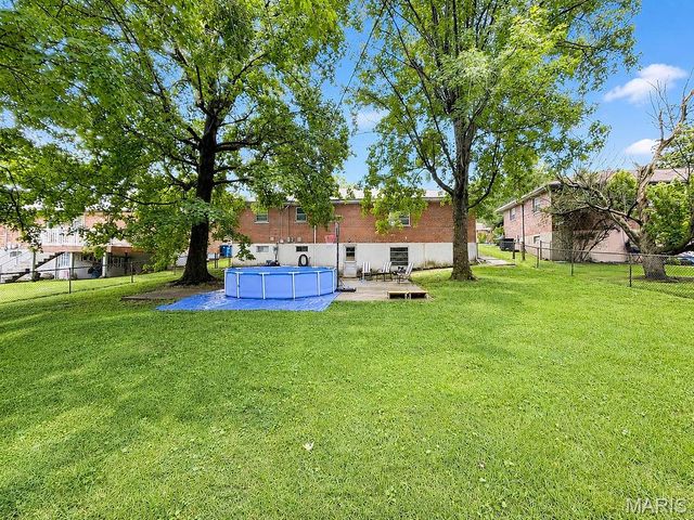 1133 Fain Drive, St Louis, MO 63125