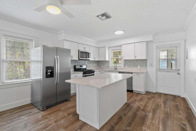 415 Greenbriar Drive 1, Lake Park, FL 33403