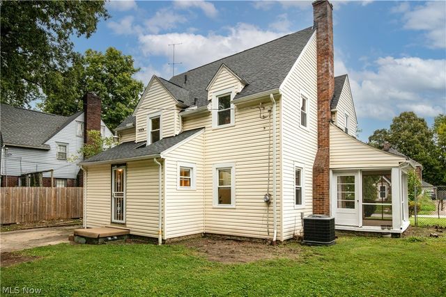 574 Moreley Avenue, Akron, OH 44314