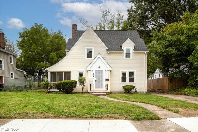 574 Moreley Avenue, Akron, OH 44314