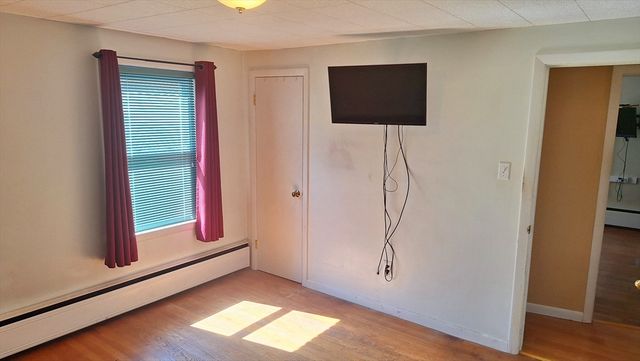 115 Senator St, Springfield, MA 01129