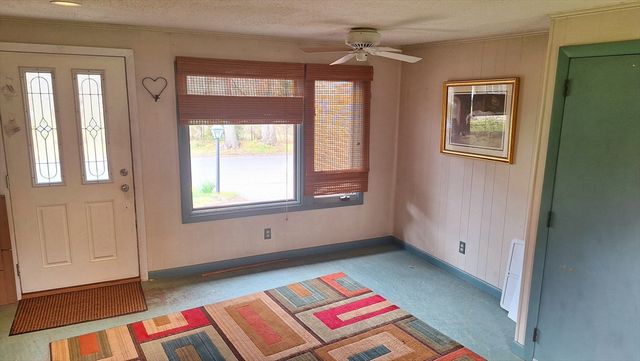 115 Senator St, Springfield, MA 01129