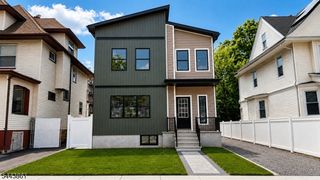 21 Hampton Ter, East Orange City, NJ 07018