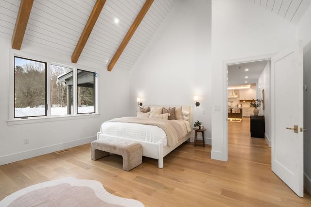 14 Fiske Pond Road, Holliston, MA 01746