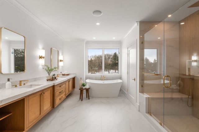 14 Fiske Pond Road, Holliston, MA 01746