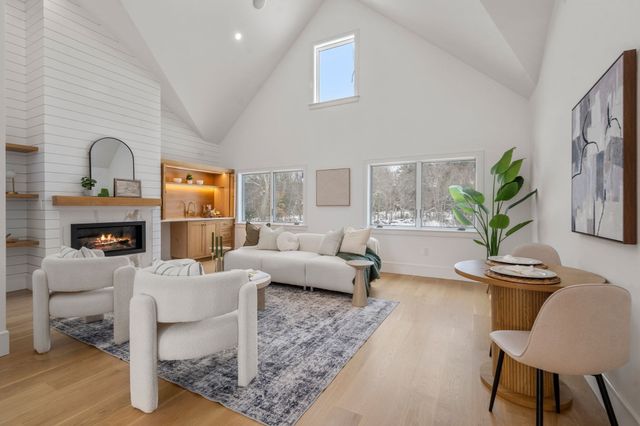 14 Fiske Pond Road, Holliston, MA 01746