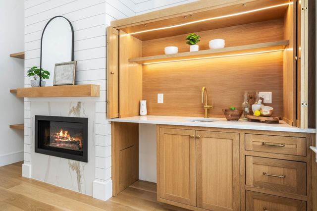 14 Fiske Pond Road, Holliston, MA 01746