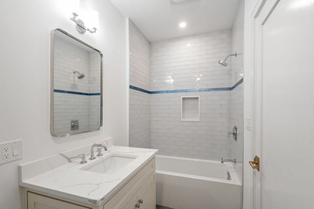 14 Fiske Pond Road, Holliston, MA 01746