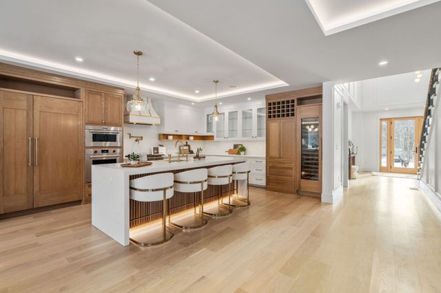 14 Fiske Pond Road, Holliston, MA 01746