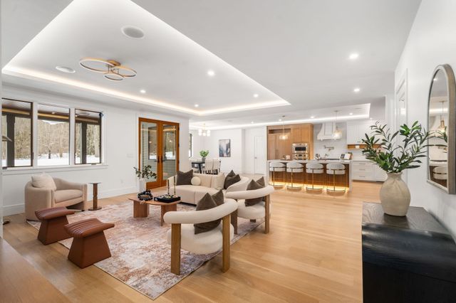 14 Fiske Pond Road, Holliston, MA 01746