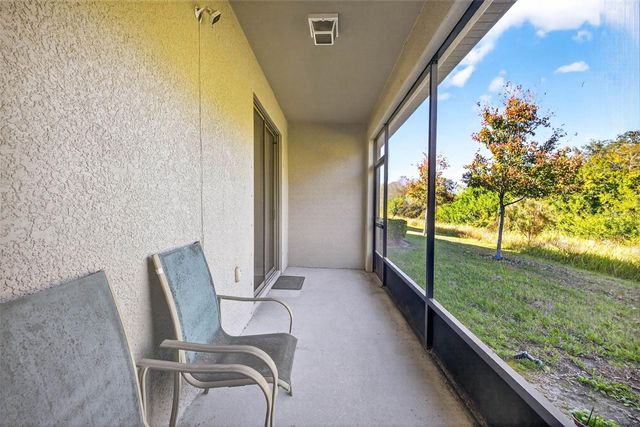 9754 PEMBROOKE PINES, Sun City Center, FL 33573