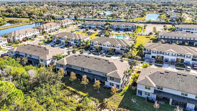 9754 PEMBROOKE PINES, Sun City Center, FL 33573
