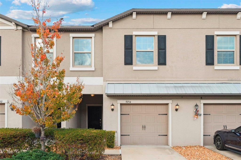 9754 PEMBROOKE PINES, Sun City Center, FL 33573