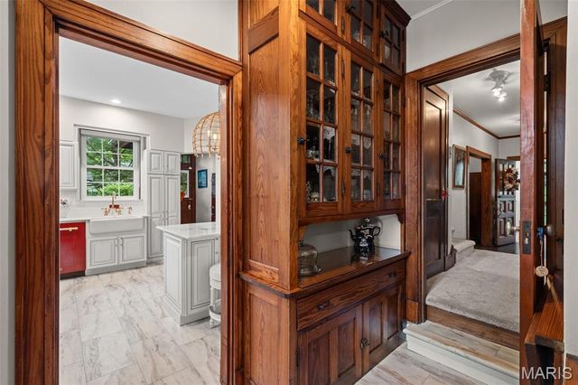 445 Algonquin Place, Webster Groves, MO 63119