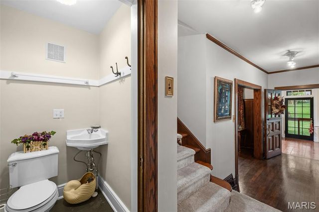 445 Algonquin Place, Webster Groves, MO 63119