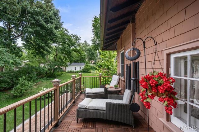 445 Algonquin Place, Webster Groves, MO 63119