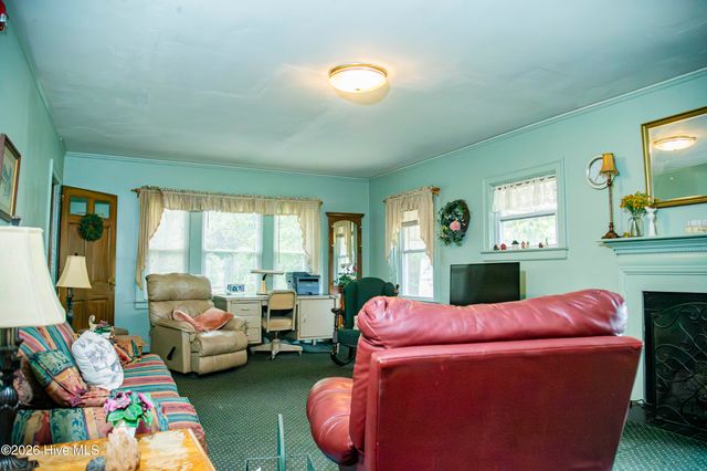200 N Main Street, Candor, NC 27229
