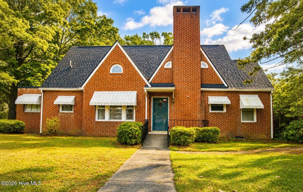 200 N Main Street, Candor, NC 27229