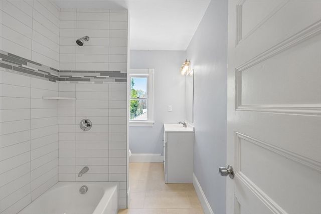 16 Highland Ave E, Braintree, MA 02184