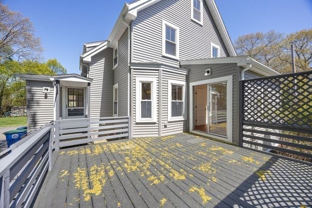 16 Highland Ave E, Braintree, MA 02184