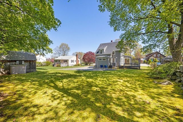 16 Highland Ave E, Braintree, MA 02184
