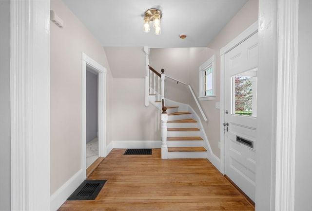 16 Highland Ave E, Braintree, MA 02184
