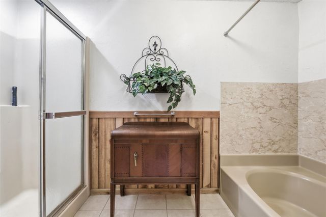 2803 County Road 145, Alvin, TX 77511