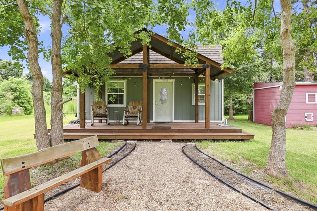 2803 County Road 145, Alvin, TX 77511
