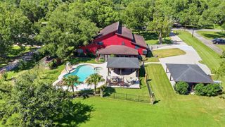 2803 County Road 145, Alvin, TX 77511
