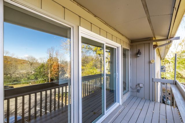21 Vaughns Gap Rd Apt 55, Nashville, TN 37205