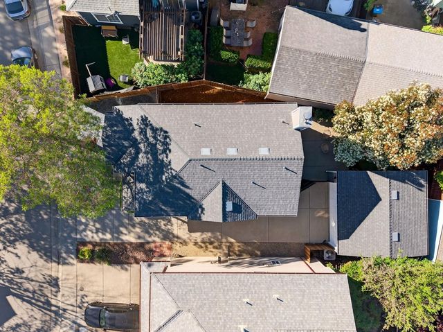 1308 Farragut Cir, Davis, CA 95618