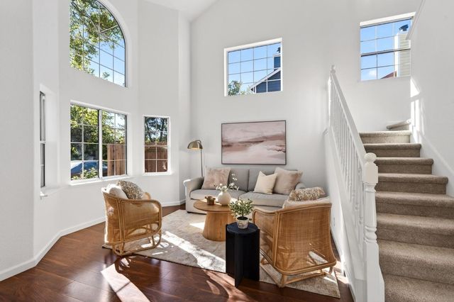 1308 Farragut Cir, Davis, CA 95618