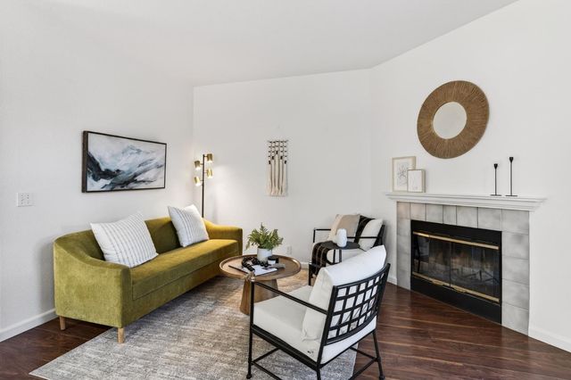 1308 Farragut Cir, Davis, CA 95618