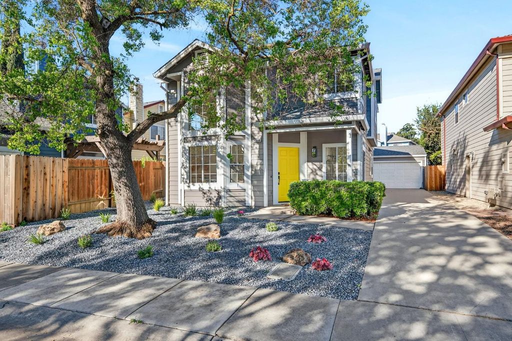 1308 Farragut Cir, Davis, CA 95618