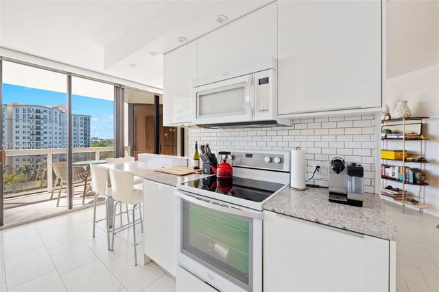 20185 E Country Club Dr 904, Aventura, FL 33180