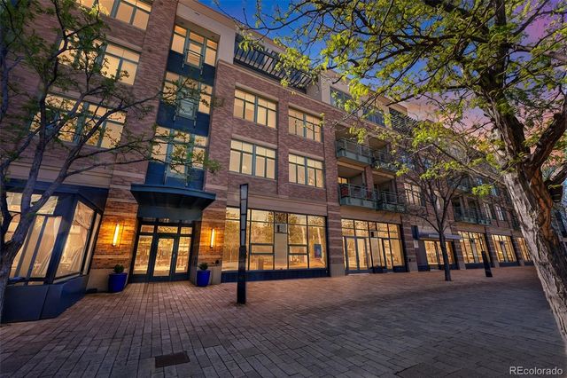 7220 W Bonfils Lane 302, Lakewood, CO 80226