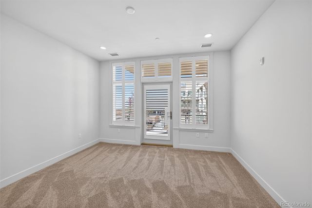 7220 W Bonfils Lane 302, Lakewood, CO 80226