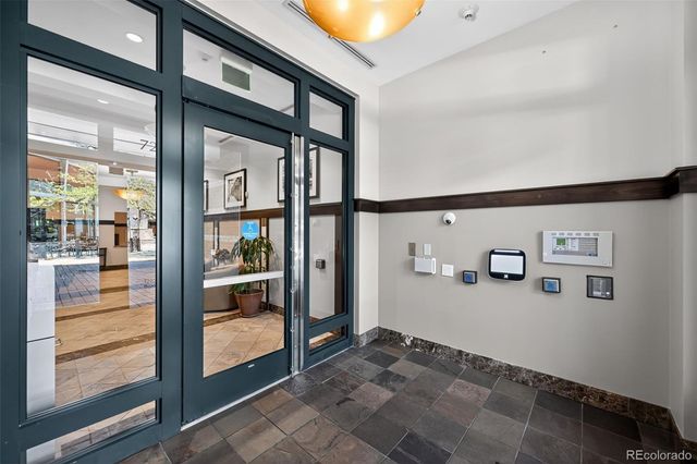 7220 W Bonfils Lane 302, Lakewood, CO 80226