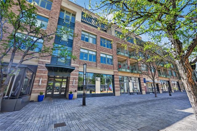 7220 W Bonfils Lane 302, Lakewood, CO 80226