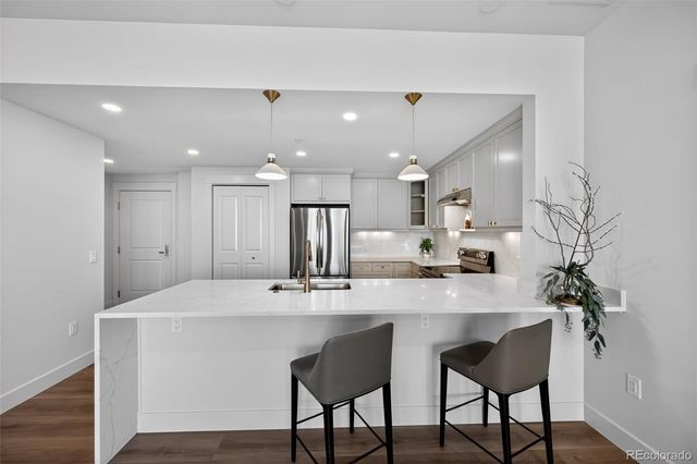 7220 W Bonfils Lane 302, Lakewood, CO 80226